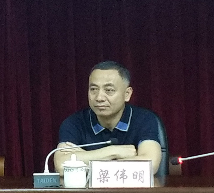 梧州职业学院招生就业处处长梁伟明,商学院院长欧少冠,机械与电子学院